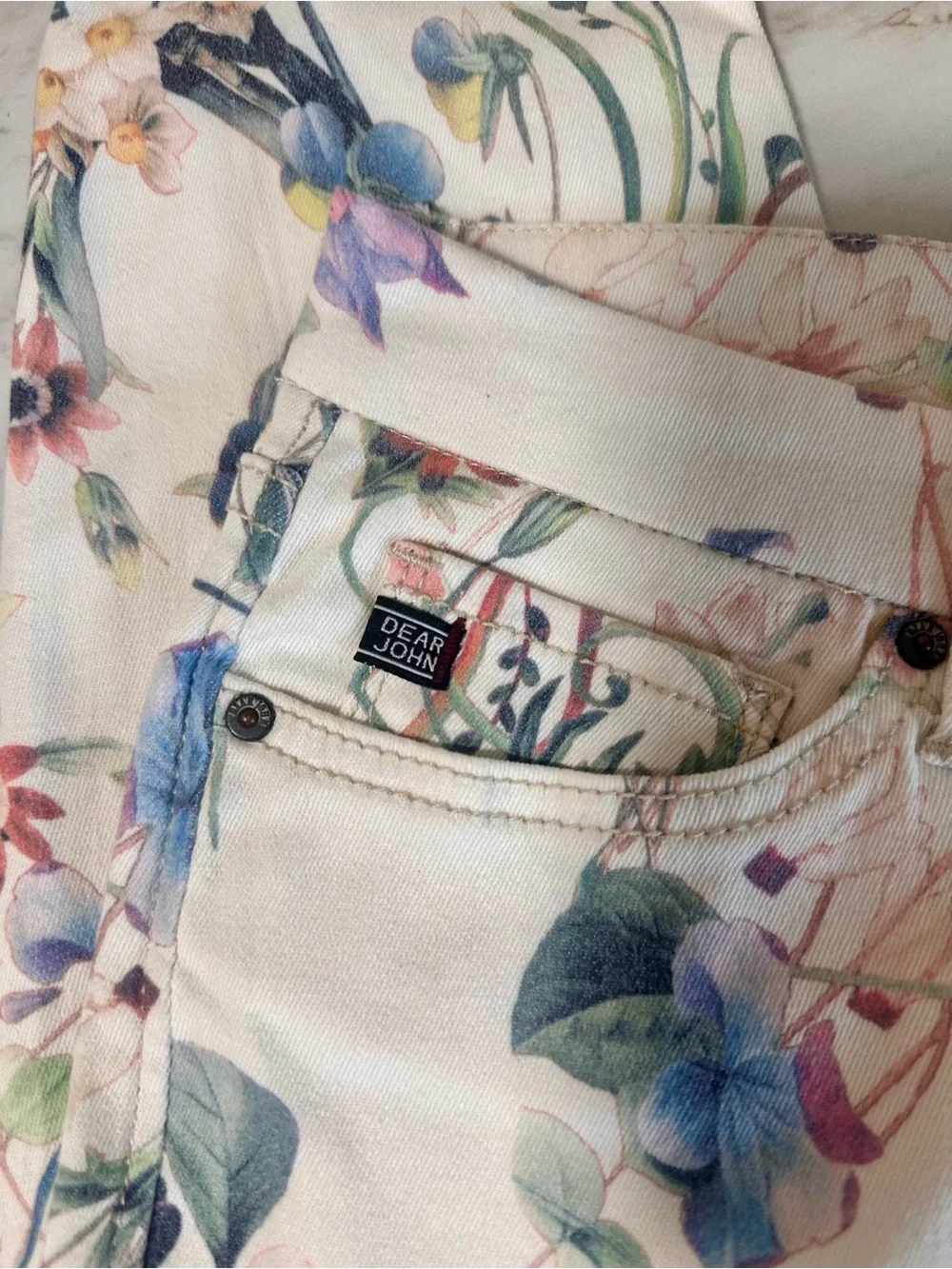 Dear John Women’s White Floral Skinny Jeans- 28P
